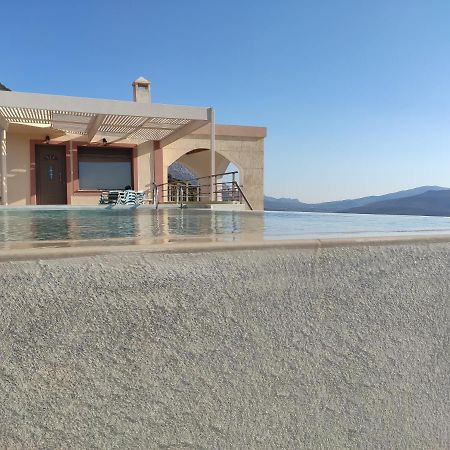 Villa Kefali Kavoúsion エクステリア 写真