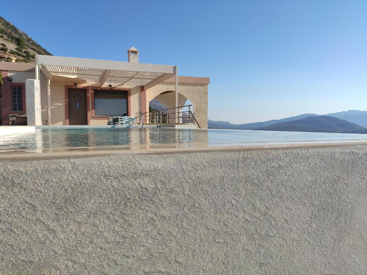 Villa Kefali Kavoúsion エクステリア 写真
