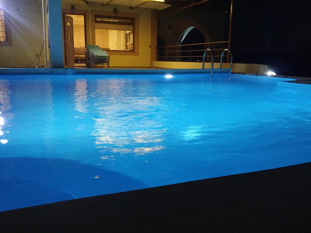 Villa Kefali Kavoúsion エクステリア 写真