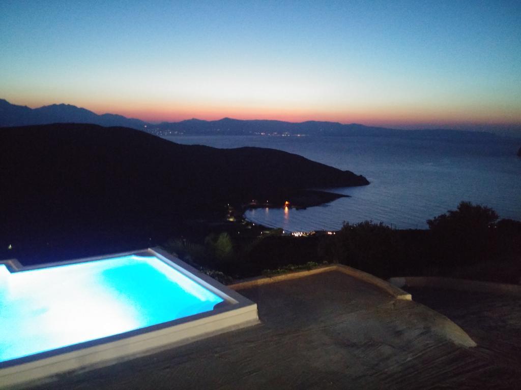 Villa Kefali Kavoúsion エクステリア 写真